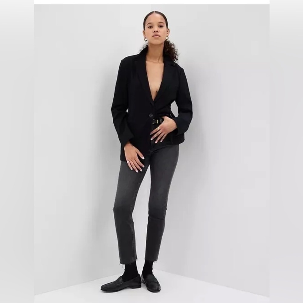 GAP Women's Vintage Slim‎ Sky High Black Frayed Hem Jeans